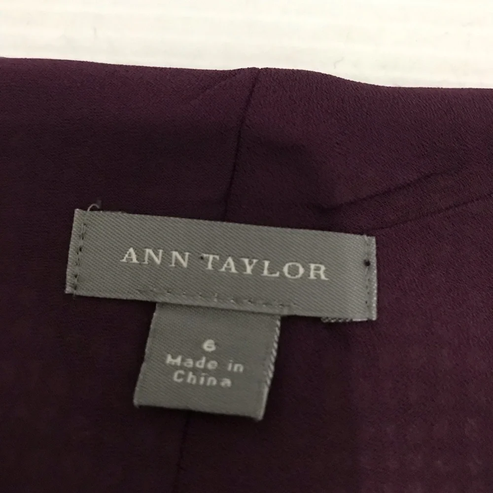 Ann Taylor Silk Sleeveless V-Neck Burgundy Patterned Dress Size 6
